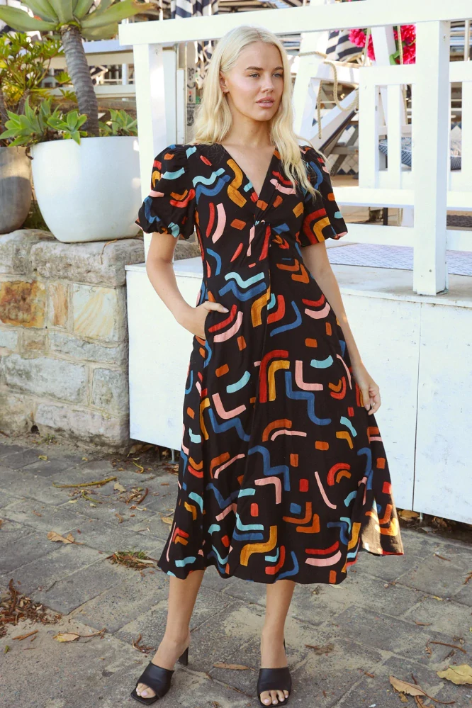 Midi šaty - abstraktní vzor