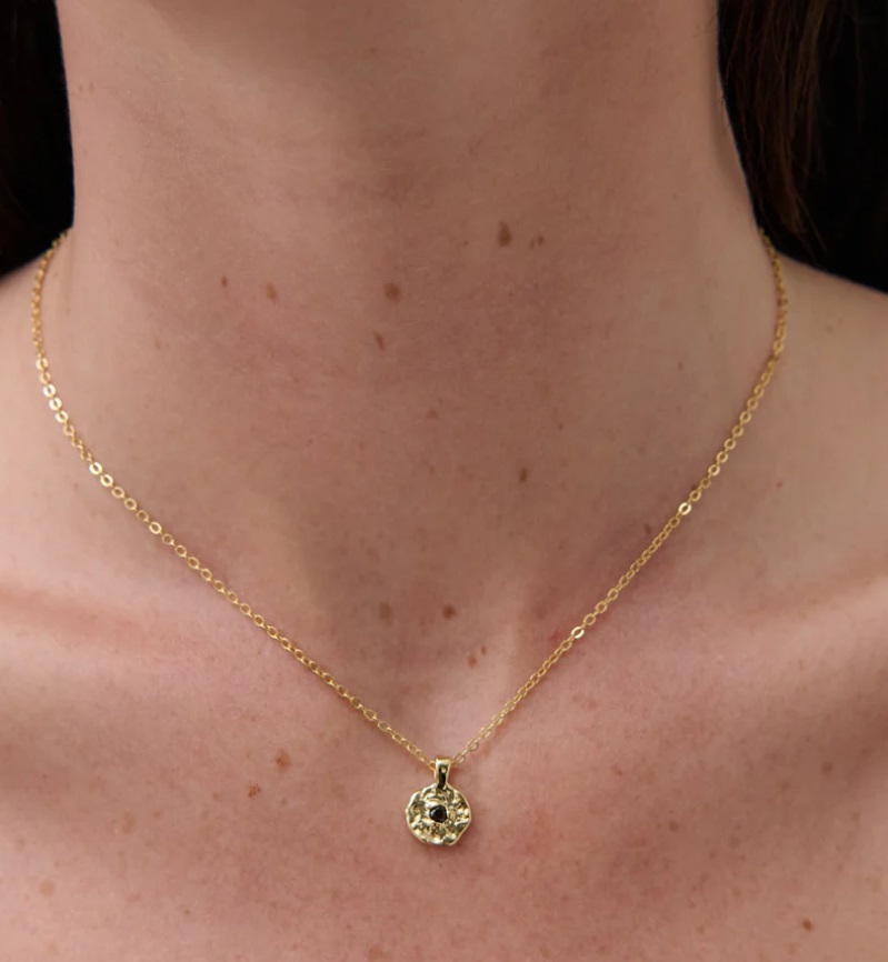 Náhrdelník pozlacený 18karátovým zlatem - Onyx