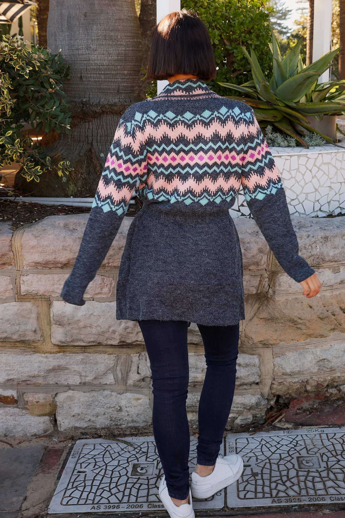 Šedý boho kardigan s páskem