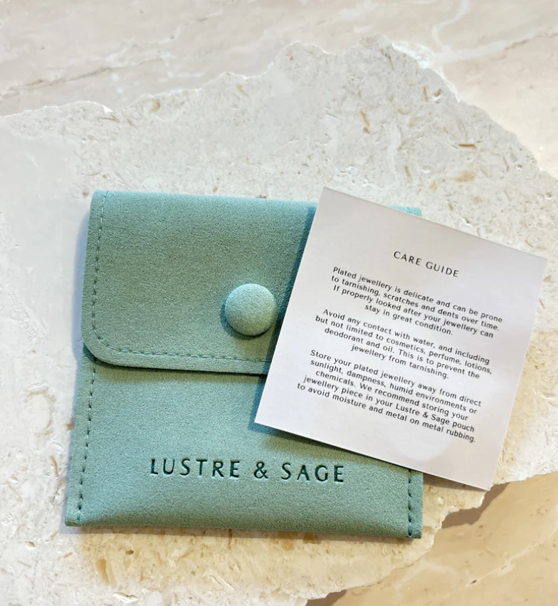 Stříbrný kapkový náhrdelník 