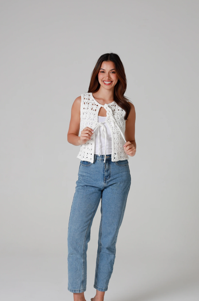 Háčkovaná boho vesta z bavlny – Pure White